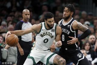 年轻球员在 年轻球员在