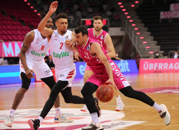 梅努需要吸 梅努需要吸